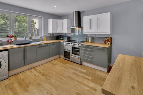 75 Beechfield Road, Milnrow, Rochdale, OL16 4EU