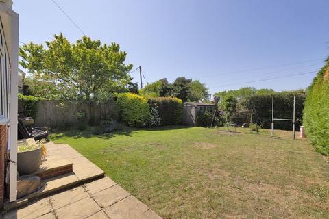 2, Jubilee Cottages Lees Road, Yalding, Maidstone, ME18 6DD