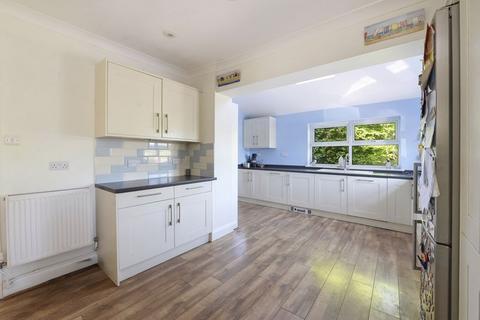 2, Jubilee Cottages Lees Road, Yalding, Maidstone, ME18 6DD