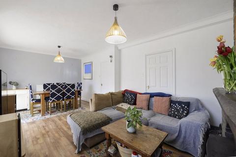 2, Jubilee Cottages Lees Road, Yalding, Maidstone, ME18 6DD
