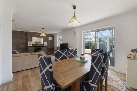 2, Jubilee Cottages Lees Road, Yalding, Maidstone, ME18 6DD