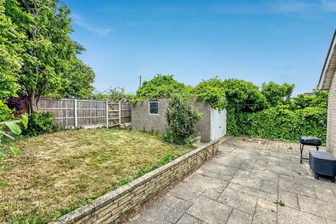 121 Katrina Grove, Featherstone, Pontefract, WF7 5NT