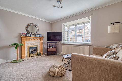 19 Garton Close, Nottingham, NG6 8RZ
