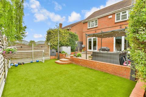 4 bedroom detached house for sale, Gaze Hill Avenue, Sittingbourne, Kent