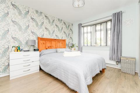82 Ash Tree Drive, West Kingsdown, Sevenoaks, TN15 6LQ