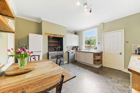 9 Bracken Hill, Ackworth, Pontefract, WF7 7BG