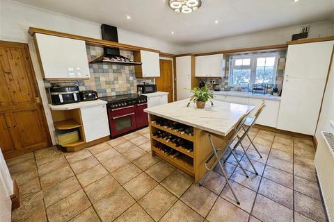 4 bedroom detached house for sale, Park Drive, Sandiacre, Nottingham, NG10 5NB