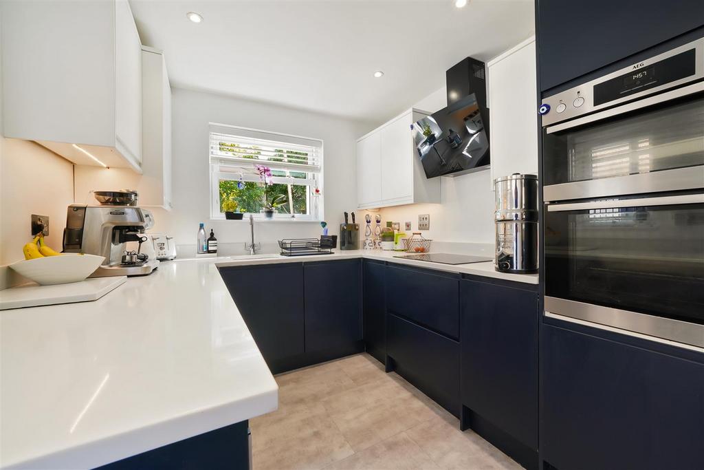 14 Victoria Road - hv Gt0dp4p4q54 S4o Iv AE.jpg