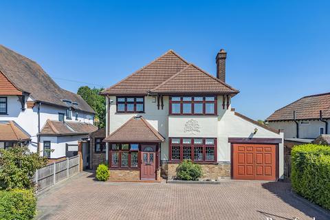 4 bedroom detached house for sale, Shepherds Hill, Harold Wood, RM3