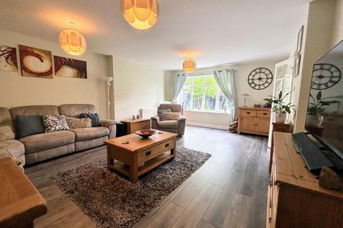 21 Flinters Close, Wootton, Northampton, NN4 6BH