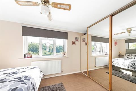6 Bourne View, Kenley, CR8 5AD