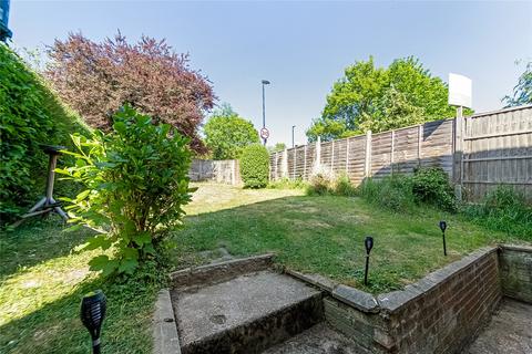 6 Bourne View, Kenley, CR8 5AD
