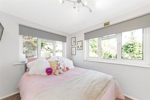 6 Bourne View, Kenley, CR8 5AD