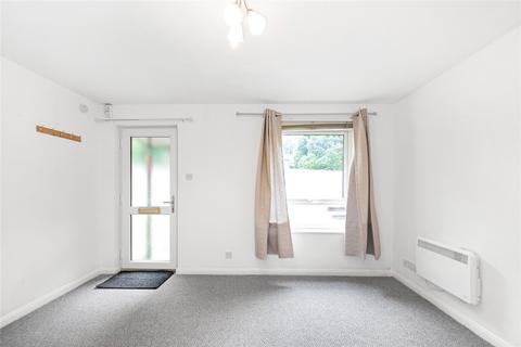 21 Ardent Close, London, SE25 6SR
