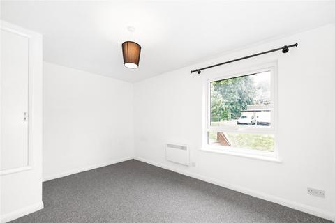 21 Ardent Close, London, SE25 6SR