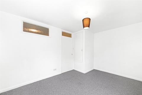 21 Ardent Close, London, SE25 6SR