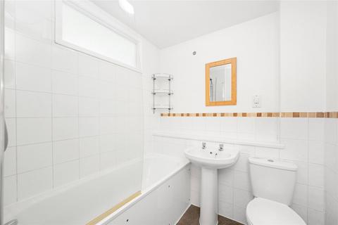 21 Ardent Close, London, SE25 6SR