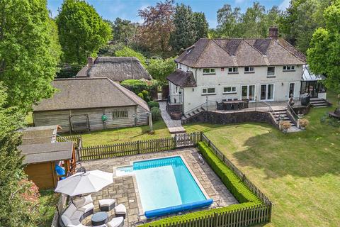 Plashetts Grove Lane, West Chiltington, Pulborough, RH20 2RD