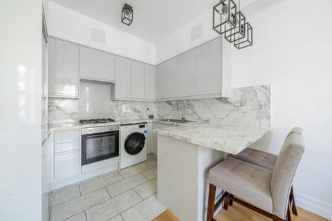 Flat B, 51 Mattock Lane, London, W13 9NS