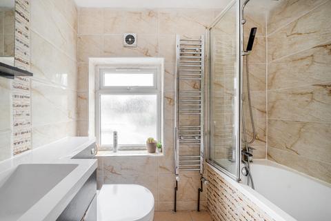8 Berry Way, London, W5 4AE