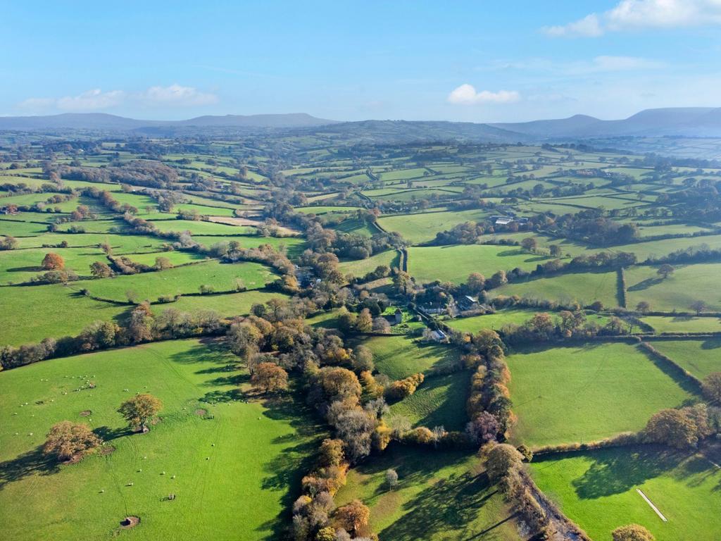 Michaelchurch Escley, Hereford, Herefordshire - View 2