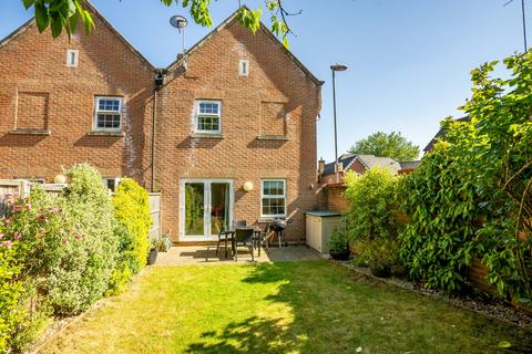 3 bedroom semi-detached house for sale, Frederick Place, Frogmore AL2