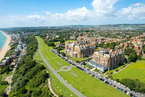 3 bedroom apartment for sale, The Grand, Folkestone CT20