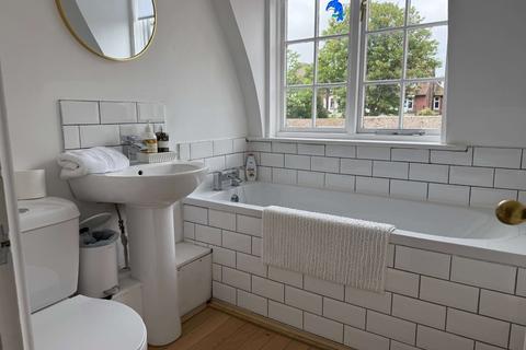 2 bedroom apartment for sale, The Leas, Kent CT20