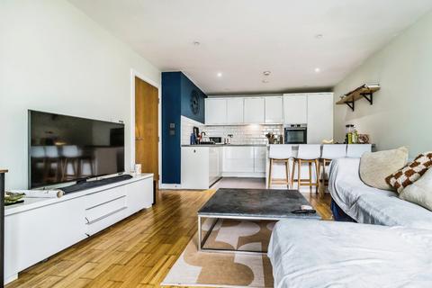 2 bedroom apartment for sale, Kelso Place, Manchester M15