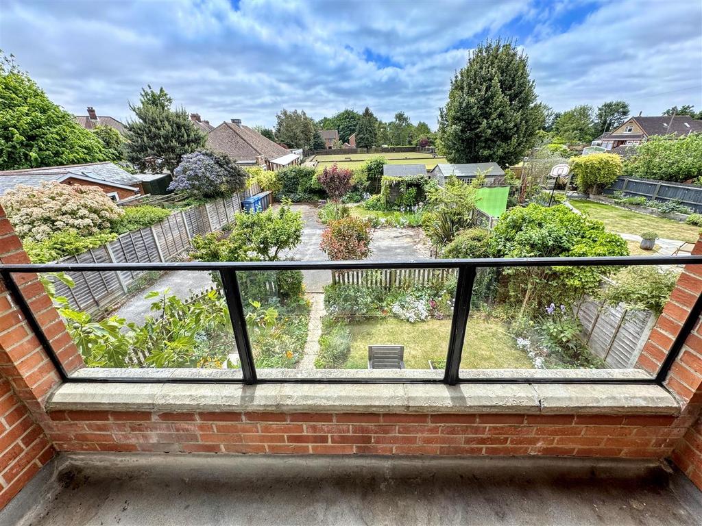 Balcony MARL45.jpg