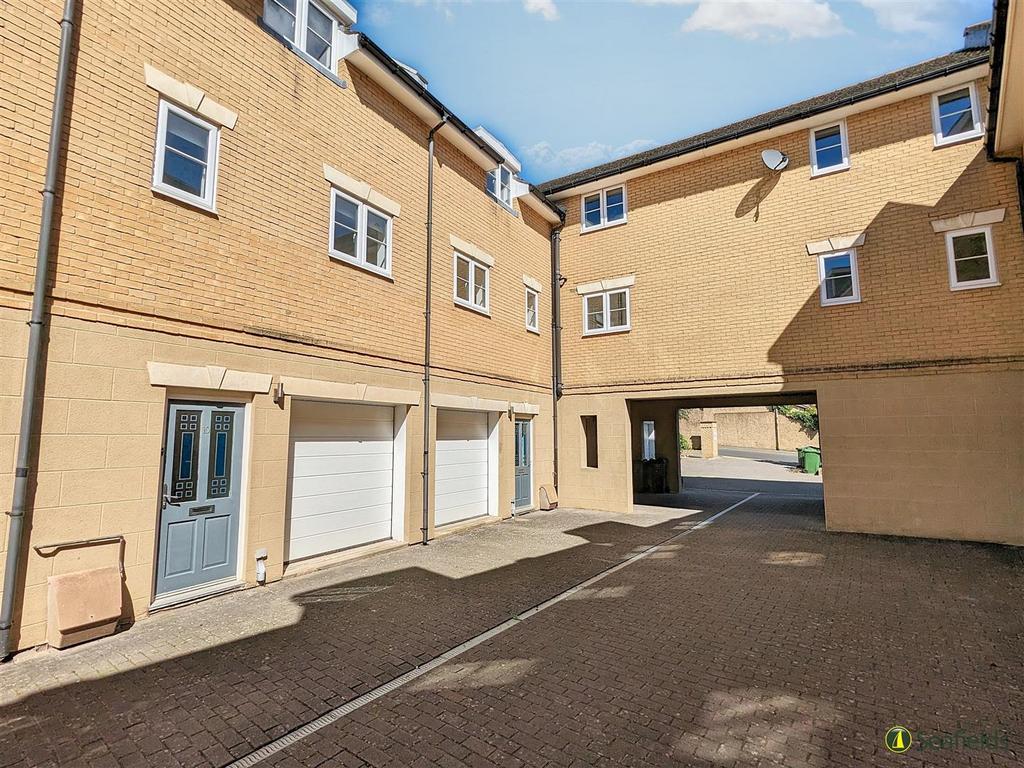 Southland Mews