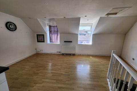 1 bedroom flat for sale, 2-4 Wyndham Crescent, Cardiff, CF11