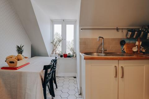 1 bedroom flat for sale, Chalk Hill, Watford, WD19