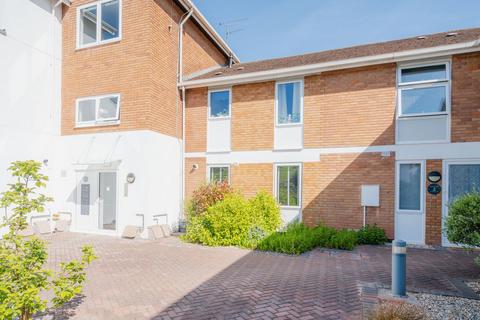 Flat 4, 4 The Orchard House Churchill Drive, Crediton, EX17 2EF