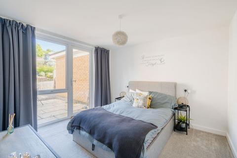 Flat 4, 4 The Orchard House Churchill Drive, Crediton, EX17 2EF
