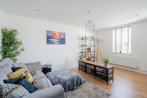 Flat 4, 4 The Orchard House Churchill Drive, Crediton, EX17 2EF
