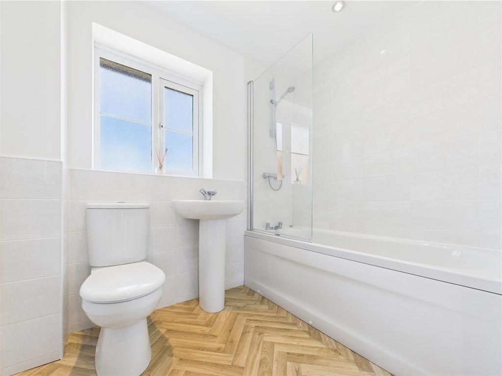 Family bathroom
