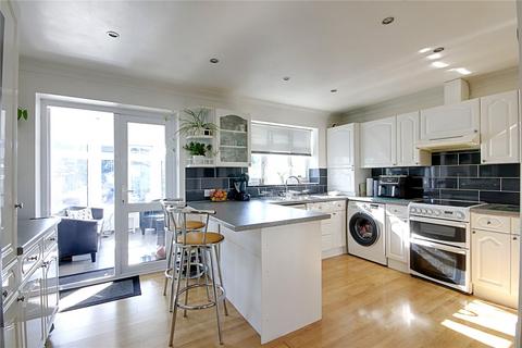 170 Albany Park Avenue, Enfield, EN3 5NZ
