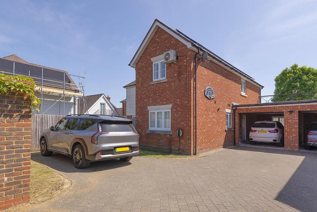 Car Port & Parking