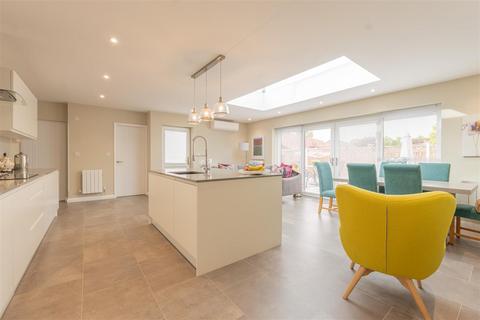 4 bedroom detached bungalow for sale, Cobham Road, Stourbridge