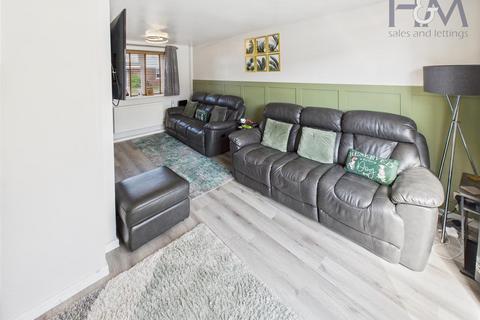9 Franks Close, Henlow, SG16 6HZ