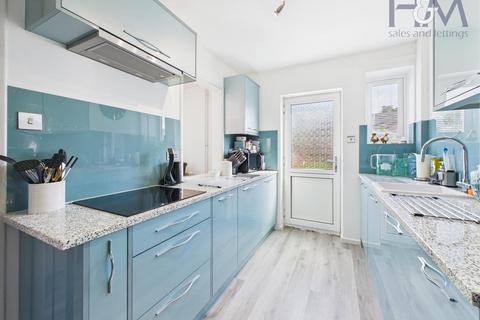 9 Franks Close, Henlow, SG16 6HZ