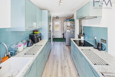 9 Franks Close, Henlow, SG16 6HZ