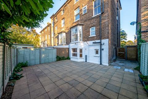 undefined, Kingston Road, London, SW19