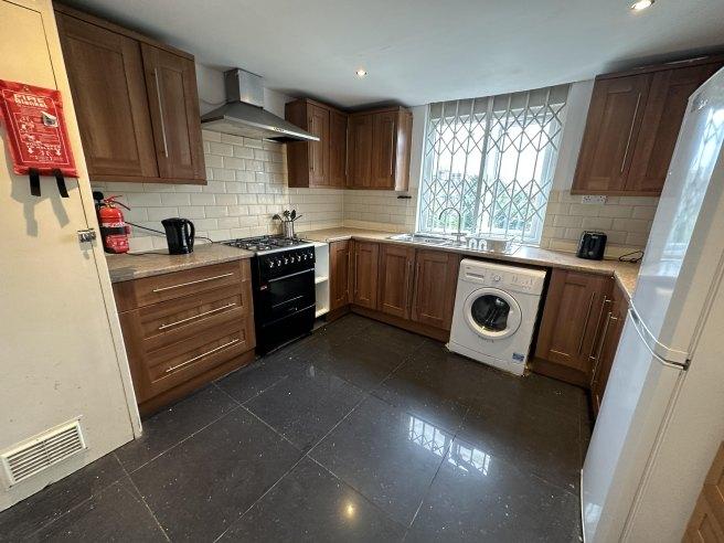 Harrow-road-w10-4nj-970935
