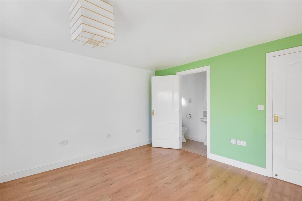 Bedroom 1 2.jpeg