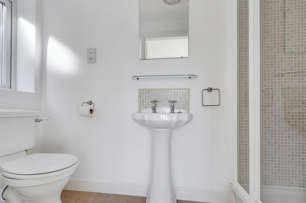 Ensuite.jpeg