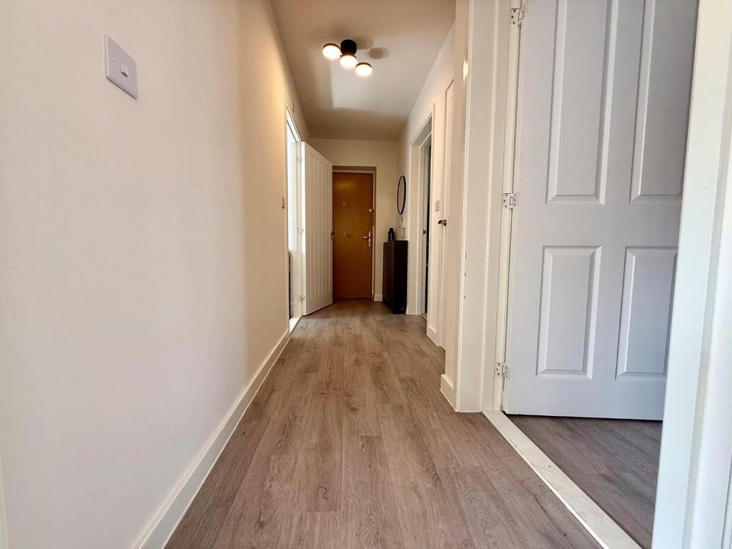Hallway.jpg