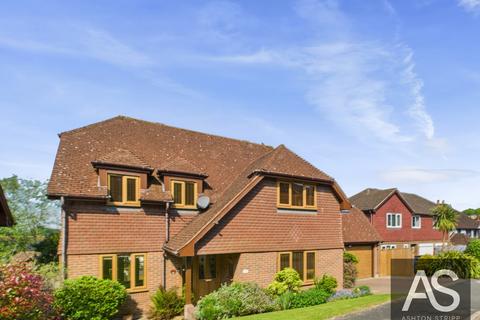 5 bedroom detached house for sale, Truman Drive, St. Leonards-on-sea, TN37
