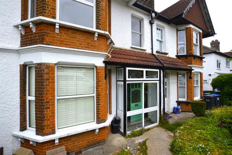 2 bedroom apartment to rent, Beaumont Road, Purley CR8